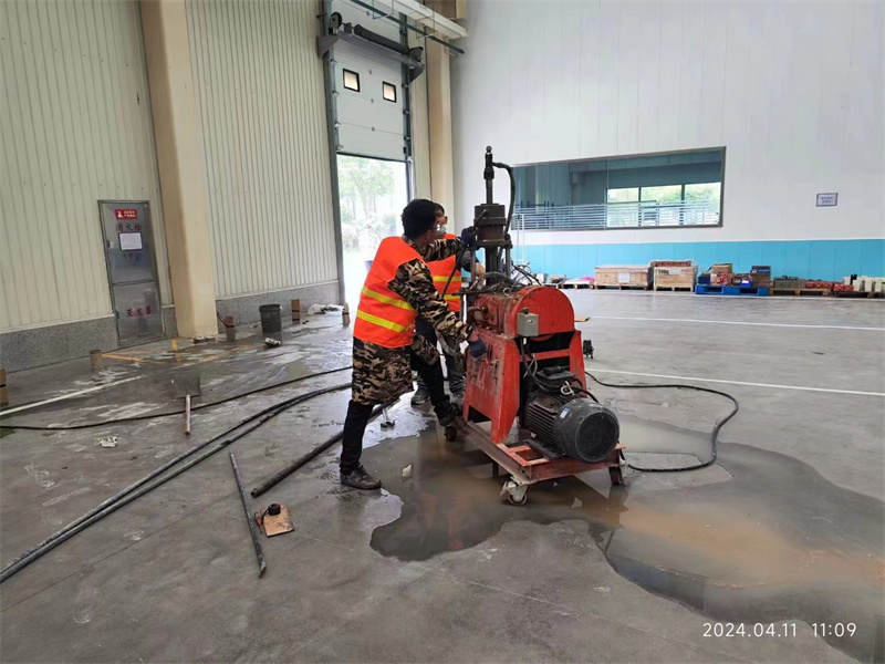 连平厂房地面下沉塌陷注浆加固施工